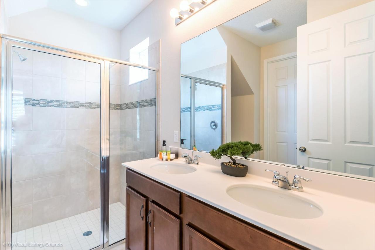 Solara Townhome, 15 Minutes From Casa de férias *