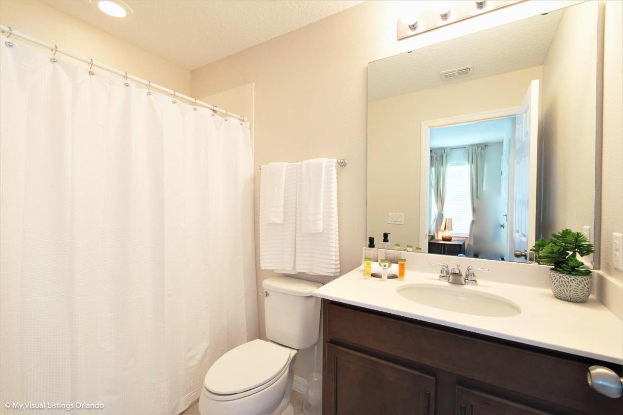 Casa de férias Solara Townhome, 15 Minutes From Kissimmee